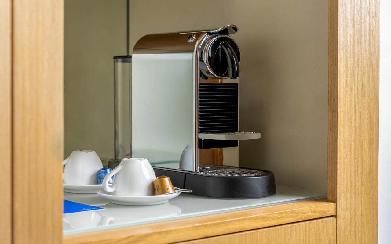 Royal Azur Thalassa Hammamet Exterior foto A Nespresso machine