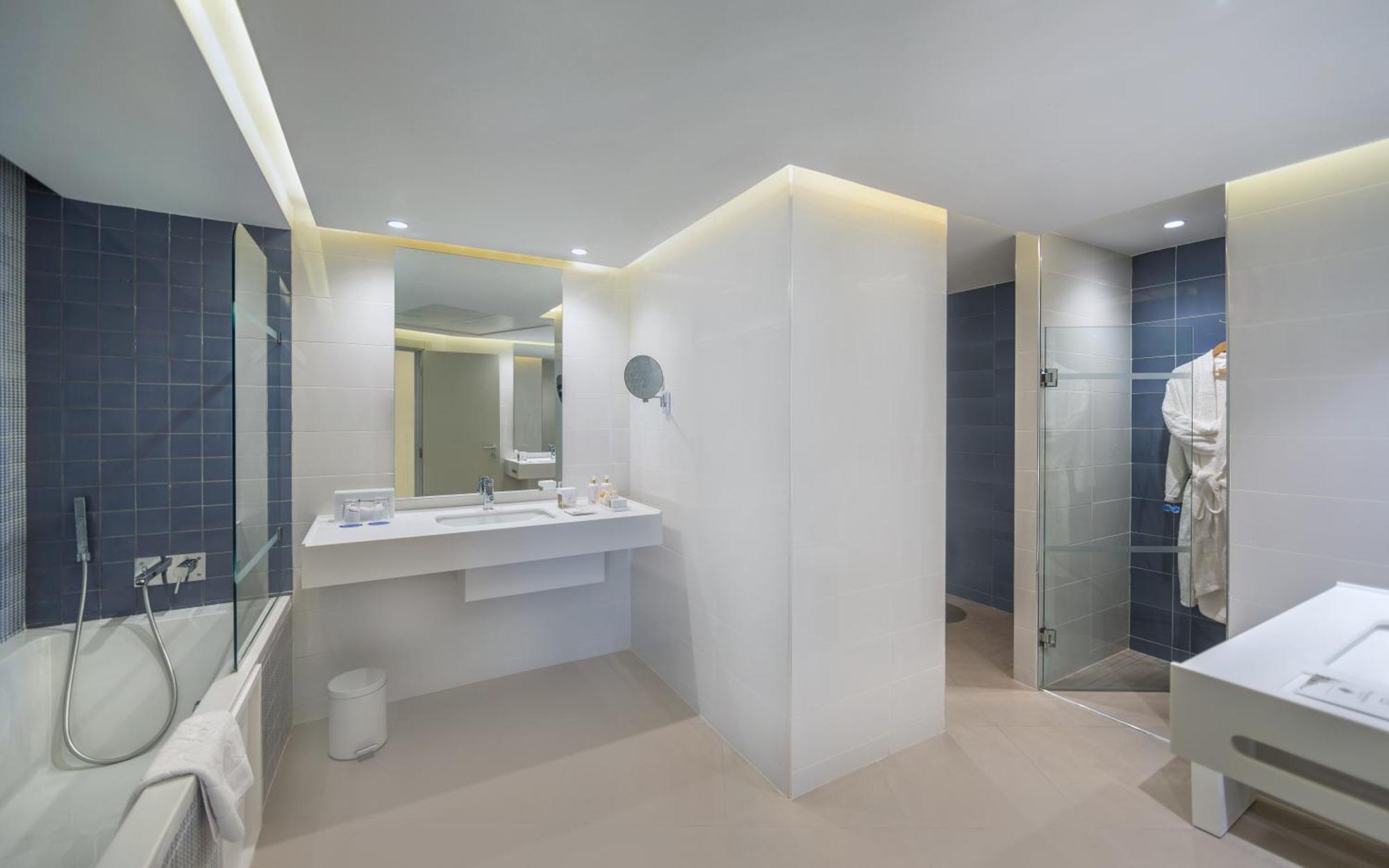 Royal Azur Thalassa Hammamet Exterior foto Bathroom