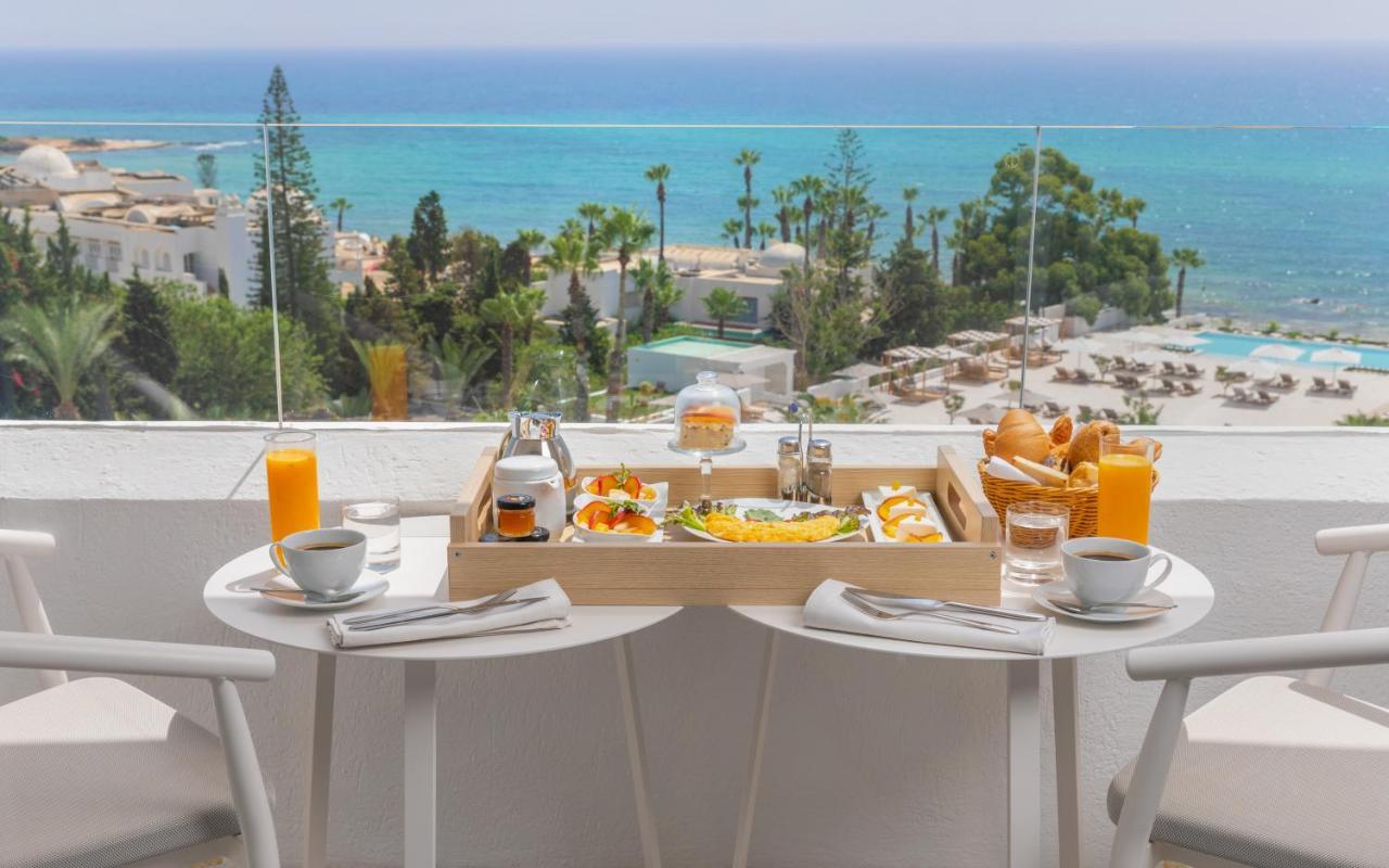 Royal Azur Thalassa Hammamet Exterior foto Breakfast at the hotel